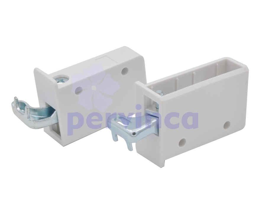 Adjustable cabinet hanger