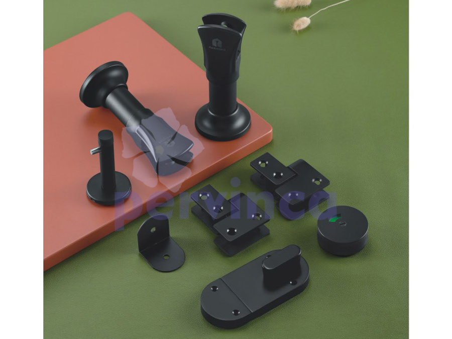 Washroom accessories, set